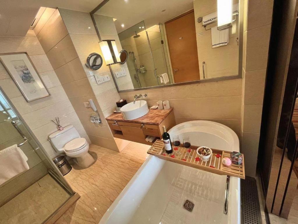 Howard Johnson By Wyndham Sunshine Plaza Ningbo Exterior foto