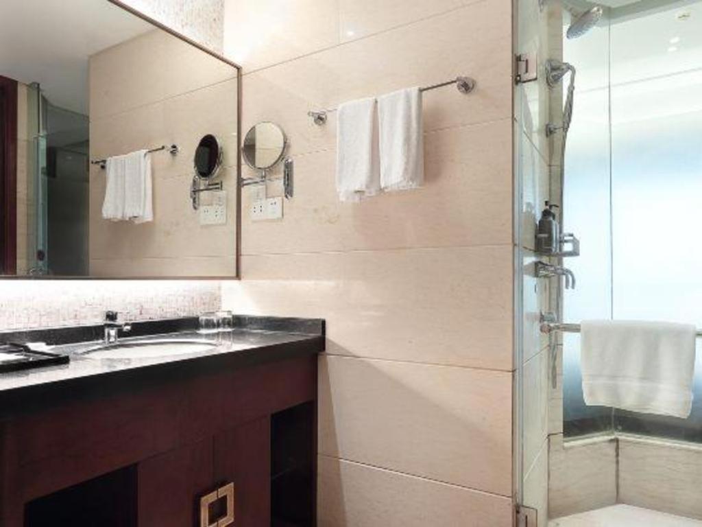 Howard Johnson By Wyndham Sunshine Plaza Ningbo Exterior foto